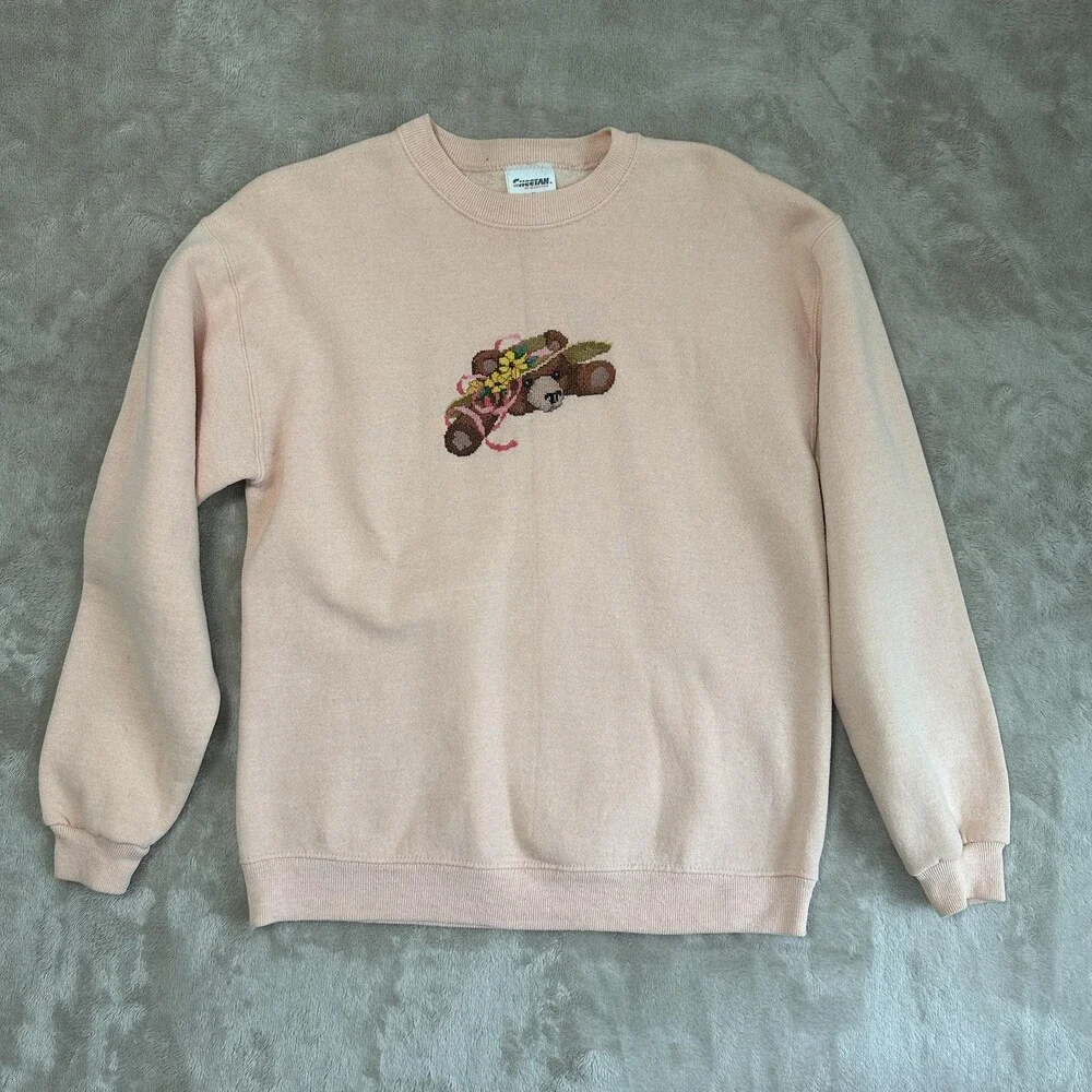 Vintage Cheetah Mervyns Sweatshirt Womens Medium Bear Cross Stitch Made USA 90s
